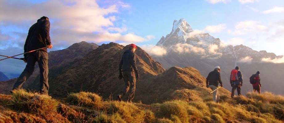 TREKKING IN NEPAL